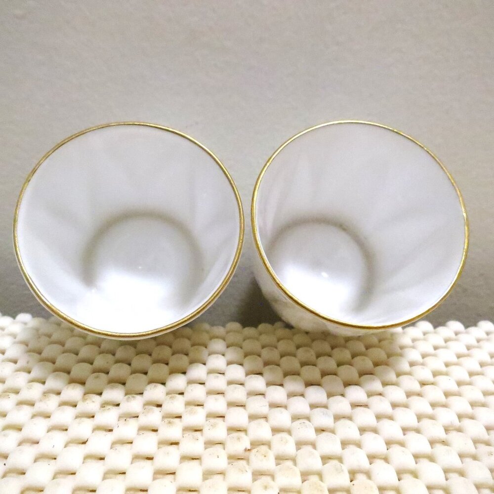 Shelley Dainty White Egg Cup X2 Bone China England - Picture 3 of 4